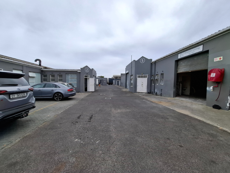 To Let commercial Property for Rent in Maitland Western Cape